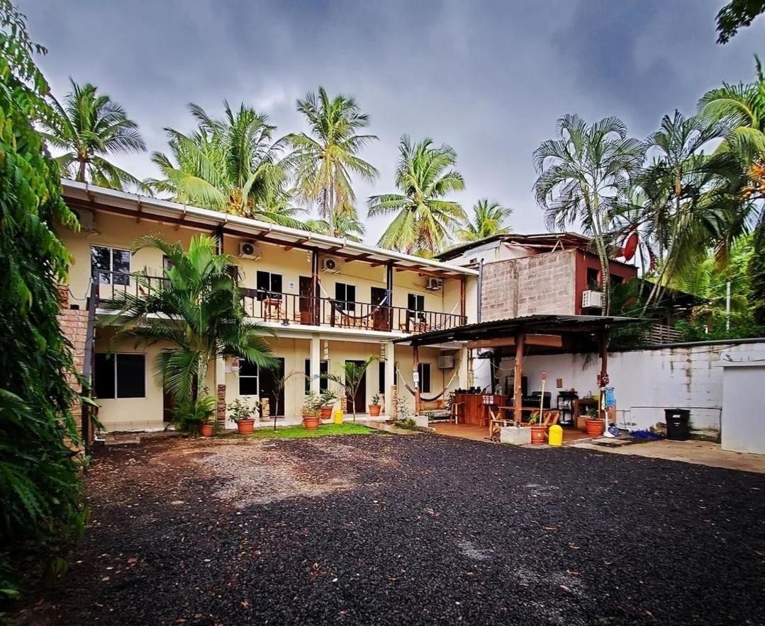 Dylan'S Surf Inn La Libertad Εξωτερικό φωτογραφία